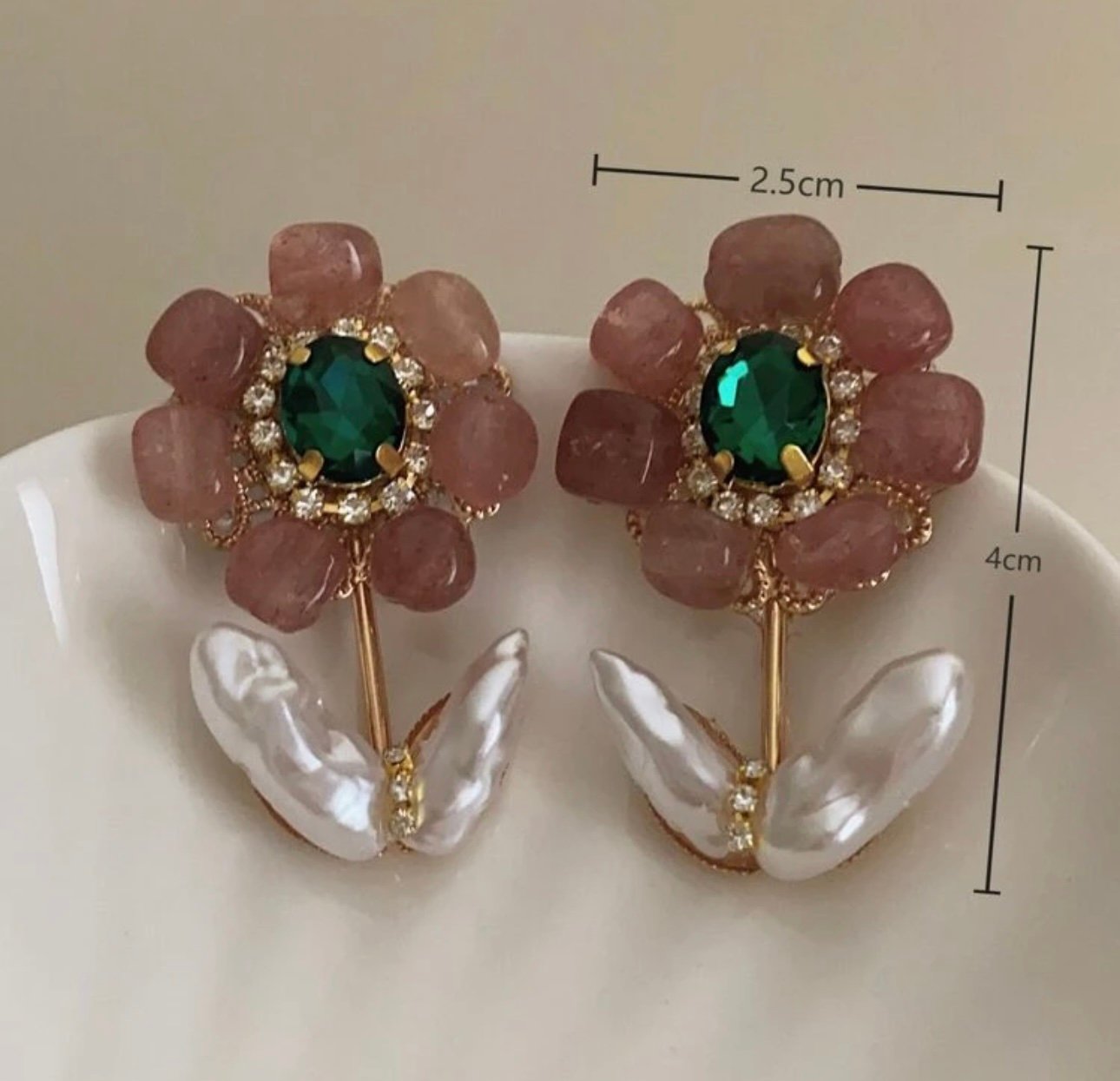 Pearl flower earrings - Image 3