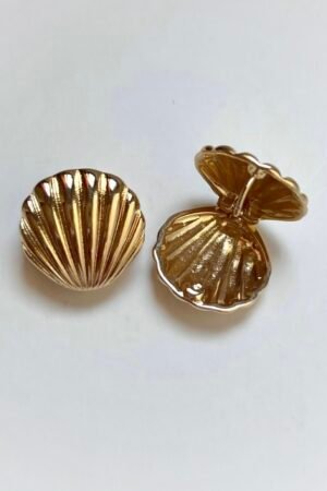 Seashell clip earrings