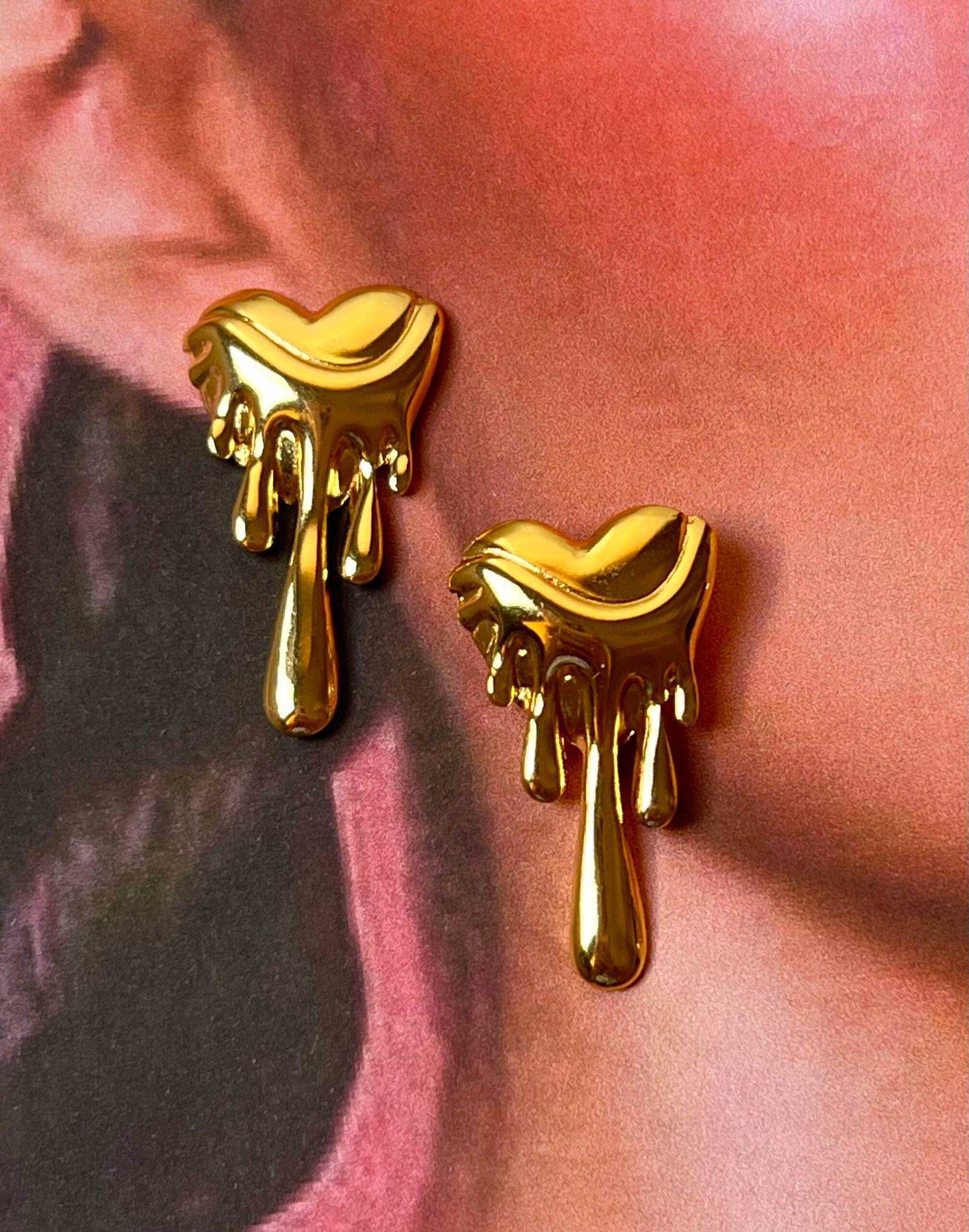 Melted heart earrings - Image 3
