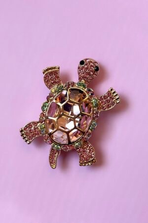 Blushing turtle brooch