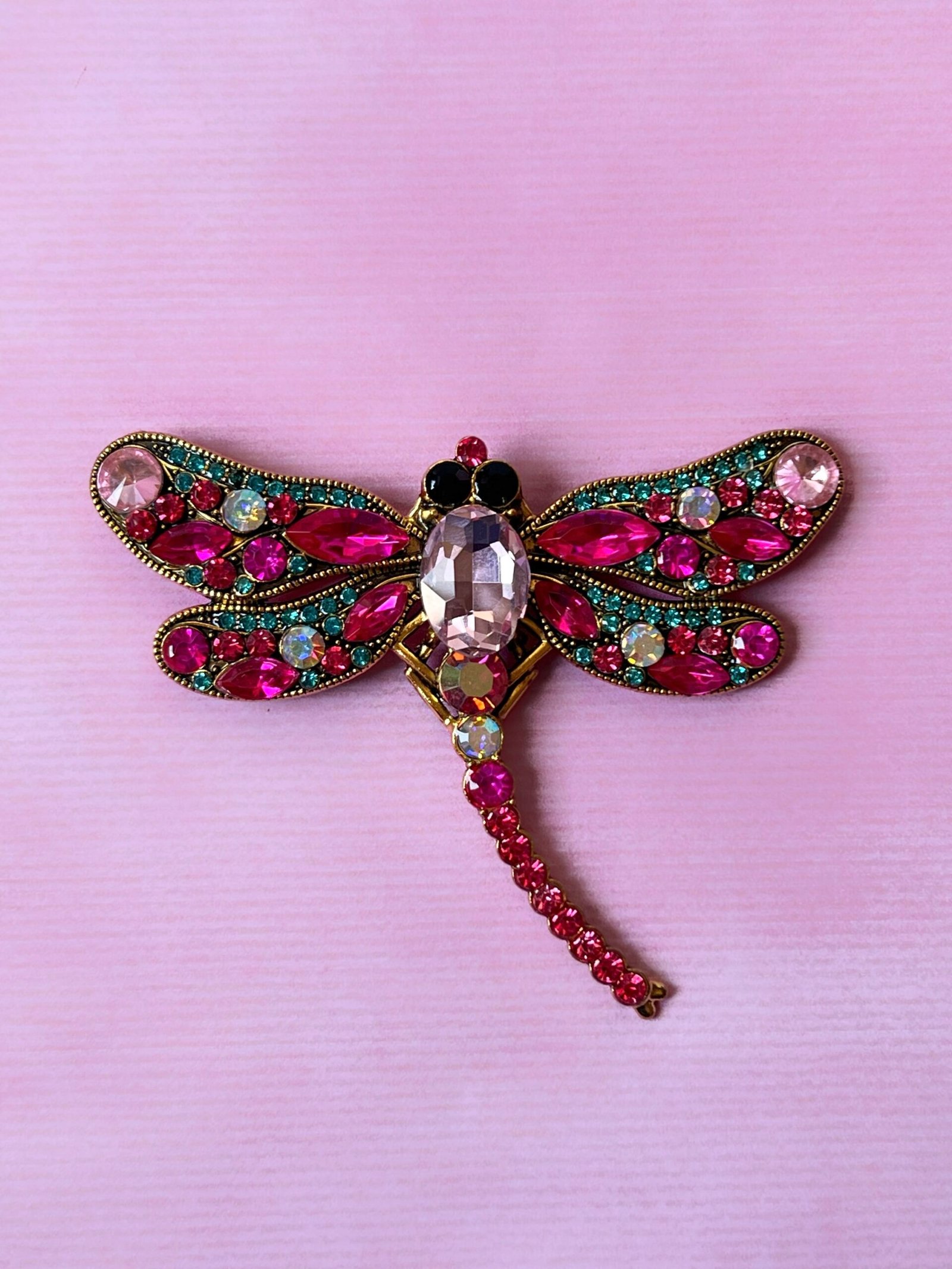 Dragonfly brooch