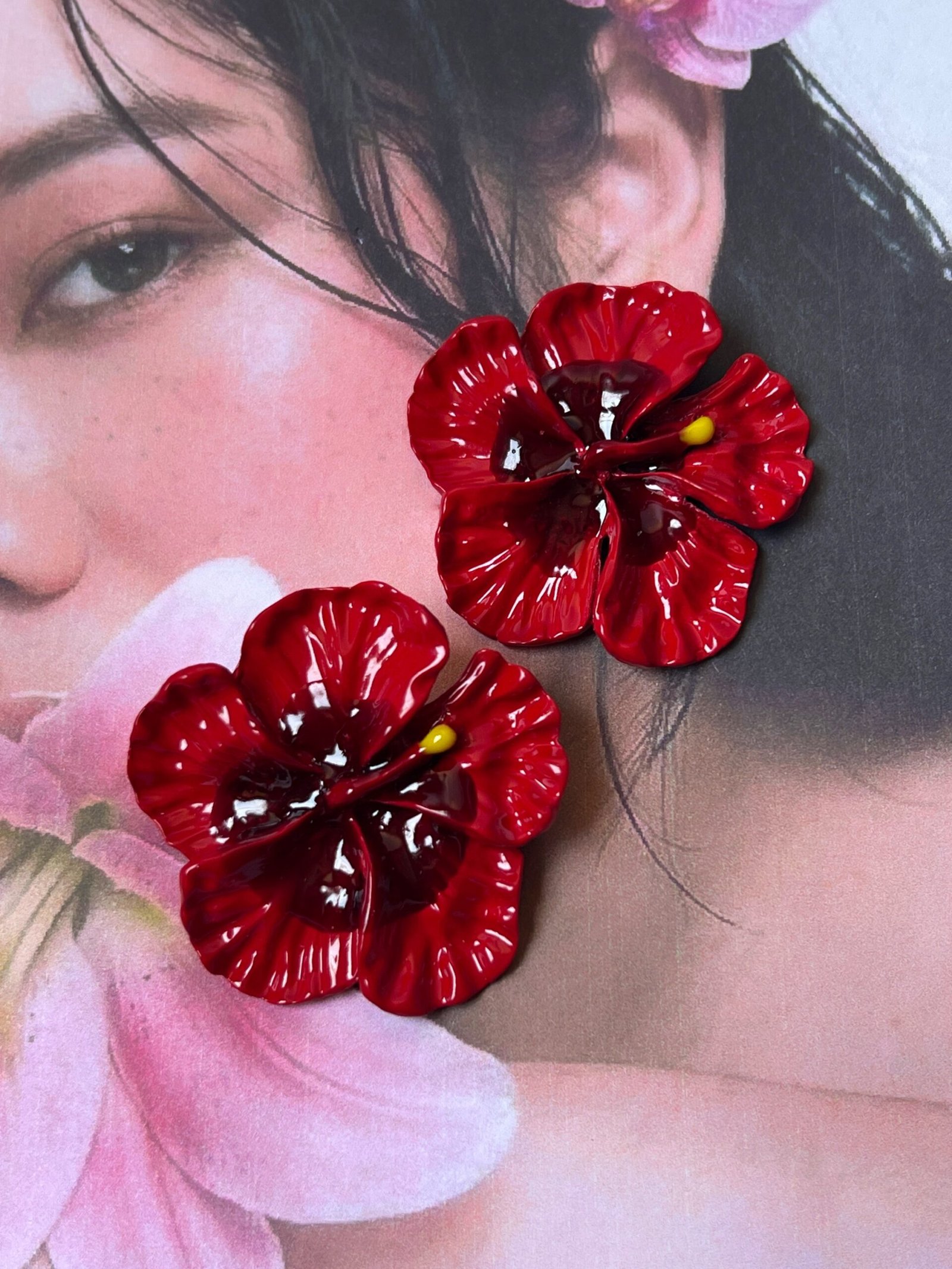 Red pétalo Earrings - Image 2