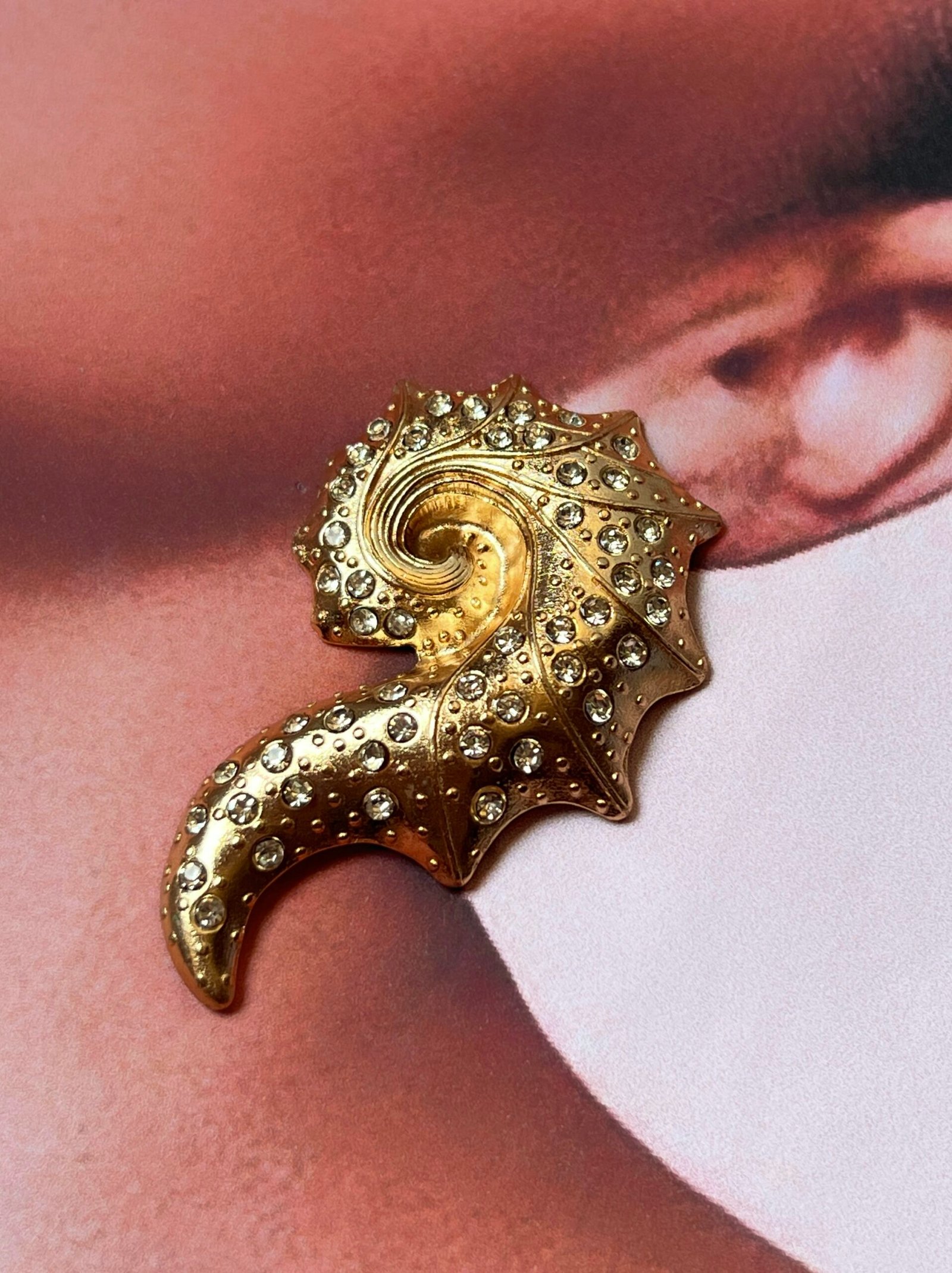 Chunky Shell Earrings - Image 4