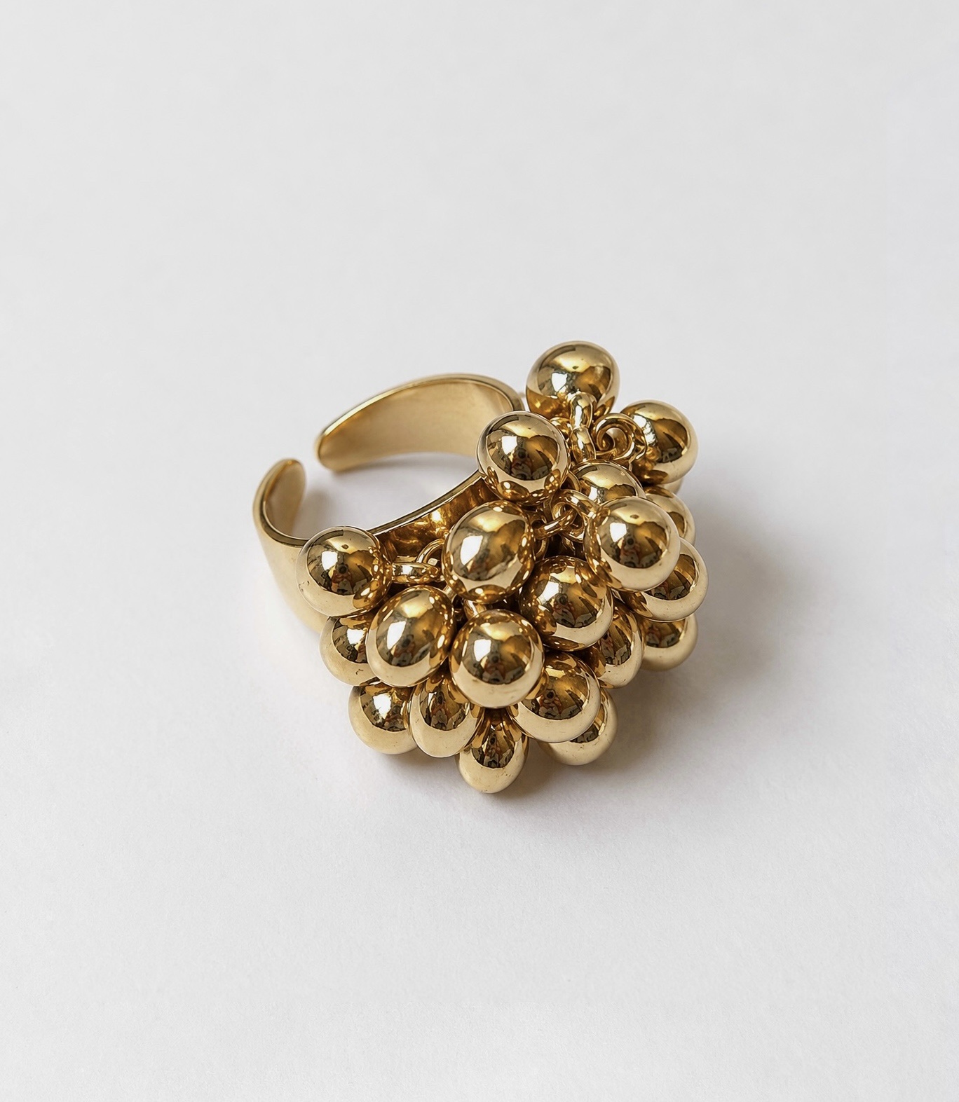 Gold bubbles ring